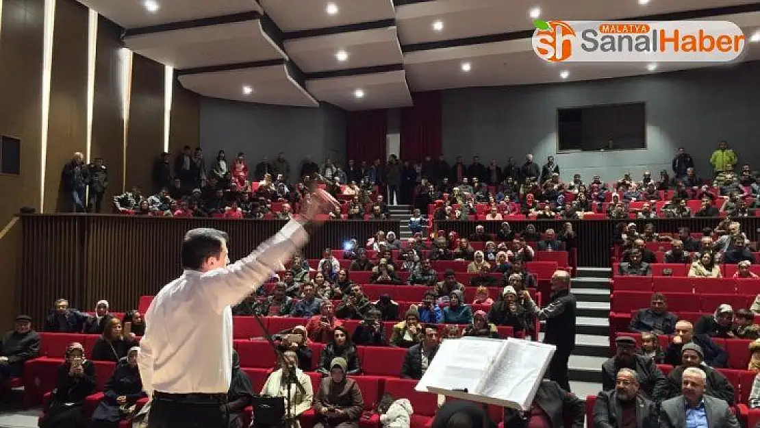 Arapgir'deki Halk Müziği Konseri ilgi gördü