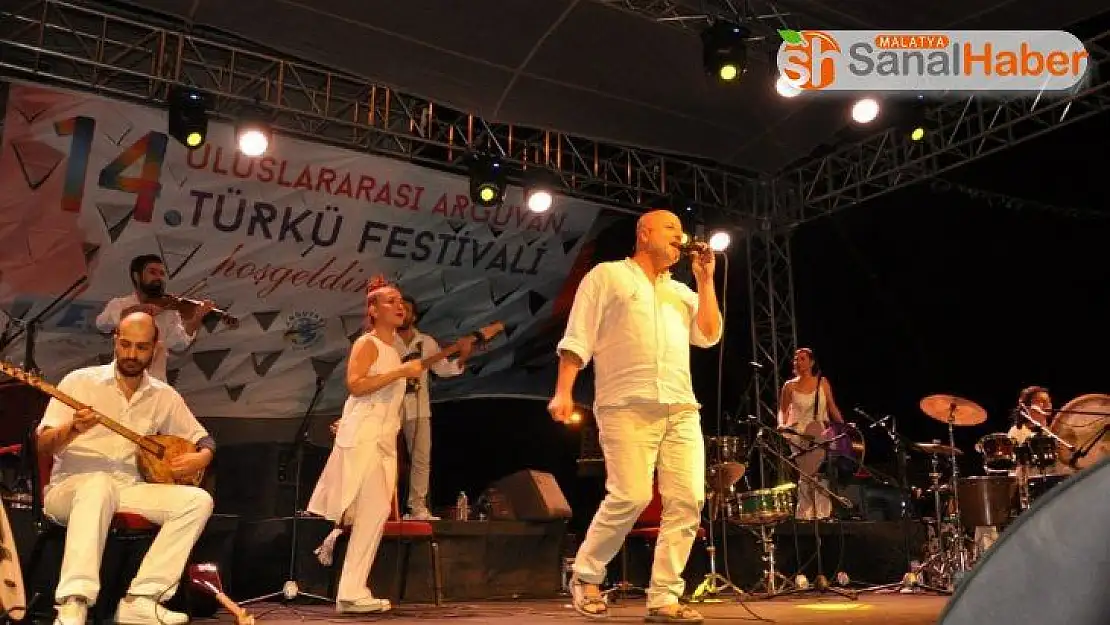 Arguvan'da Türkü Festivali coşkusu