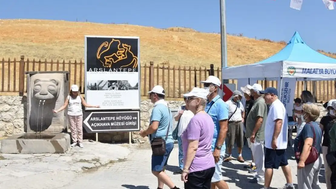 'Arslantepe Höyüğü Dünya Kültür Mirası listesine girdikten sonra ilk turistleri ağırladı'