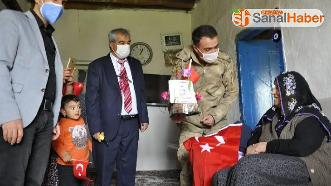 Malatya´da 100 yaşındaki nineye sürpriz