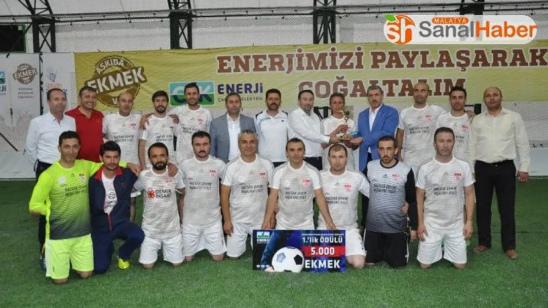 Askıda ekmek futbol turnuvasının kazananı belli oldu