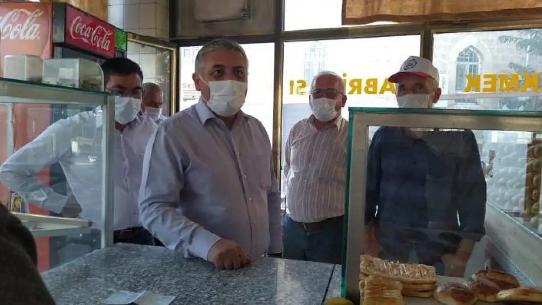'Askıya 350 ekmek bıraktılar'