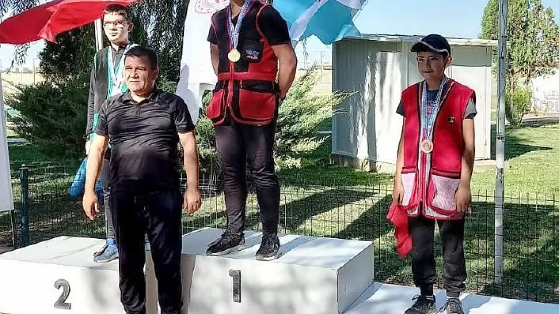 'Atıcılıkta Sivas´a iki madalya birden'