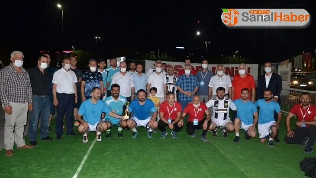 Ayak tenisi turnuvası 1.etabının finali tamamlandı