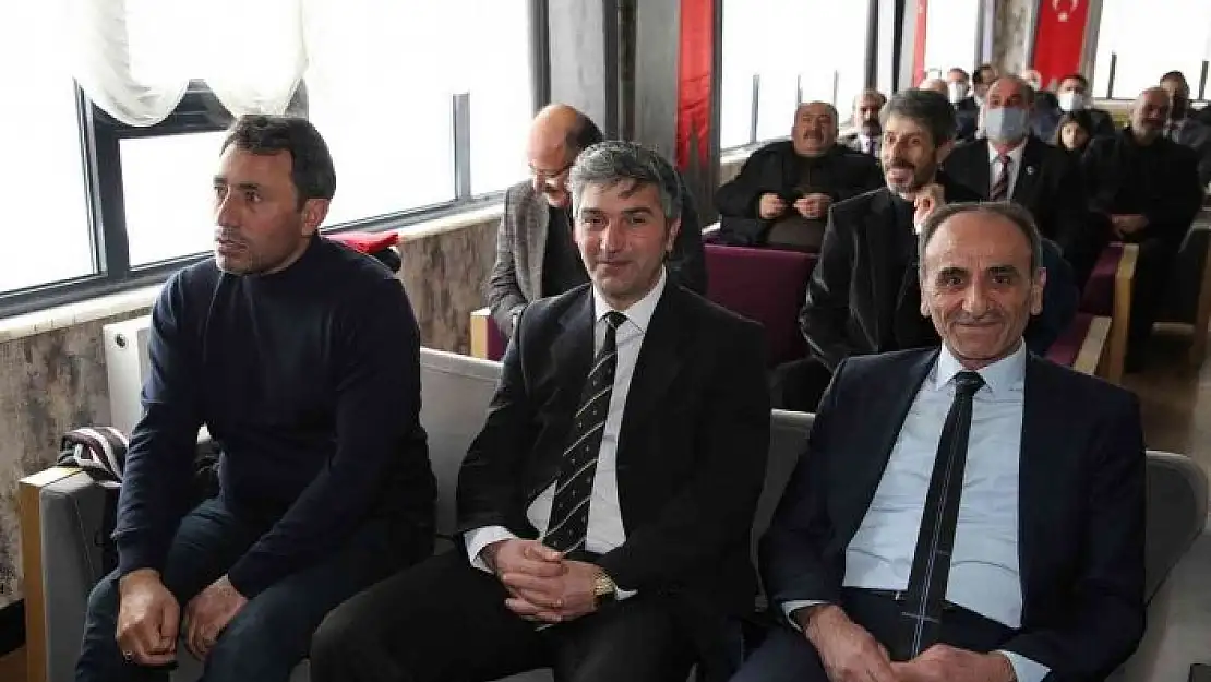 'Ayhan, muhtarlarla buluştu'