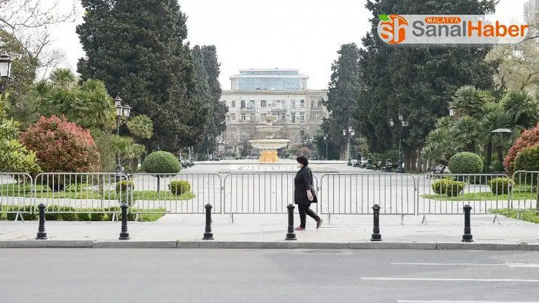 Azerbaycan'da korona virüs nedeniyle sokaklar boşaldı