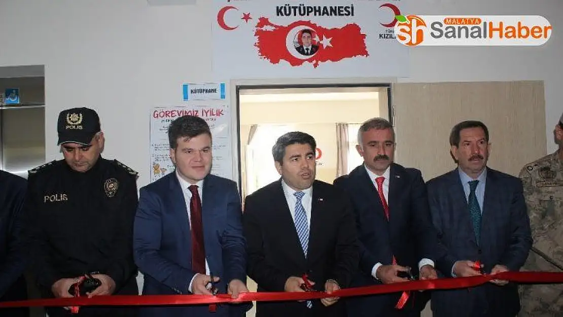 Bağışlanan kitaplarla, şehitlerin isminin verildiği kütüphaneler açıldı