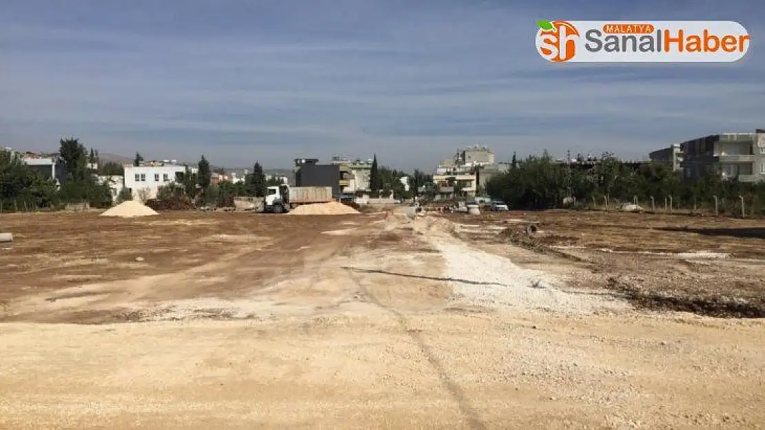 Bahçecik Mahallesi'nde asfalt öncesi hazırlık çalışması