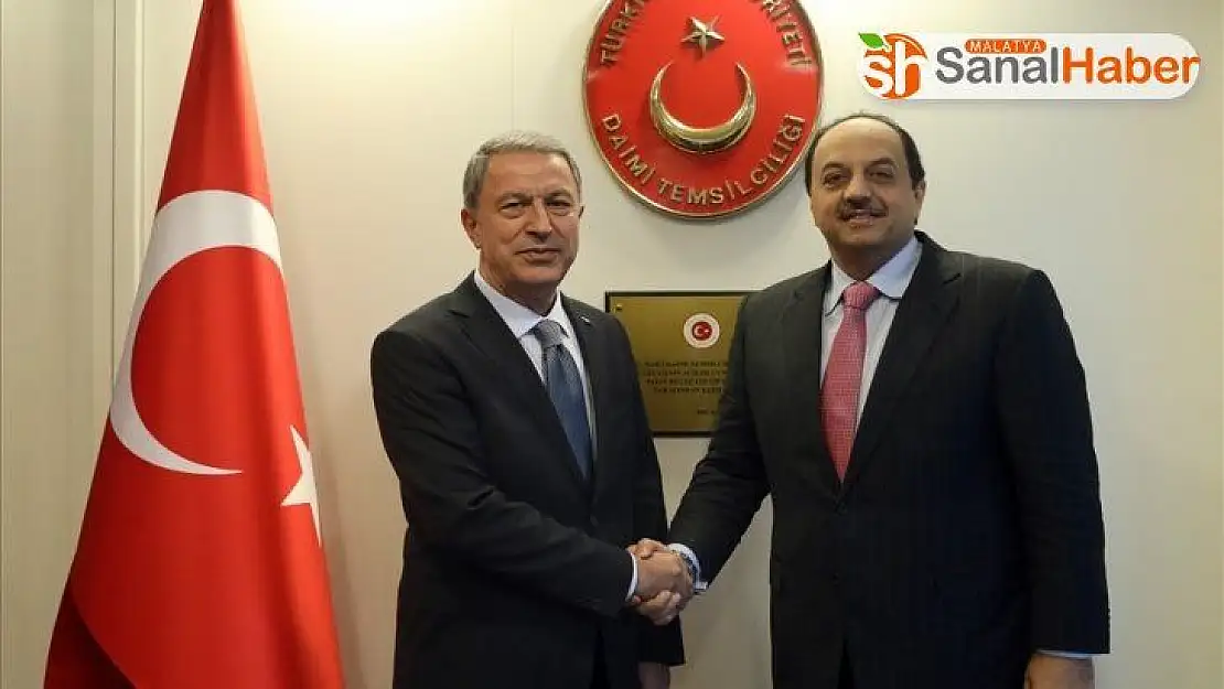 Bakan Akar, Katar Başbakan Yardımcısı Al Attiyah ile bir araya geldi