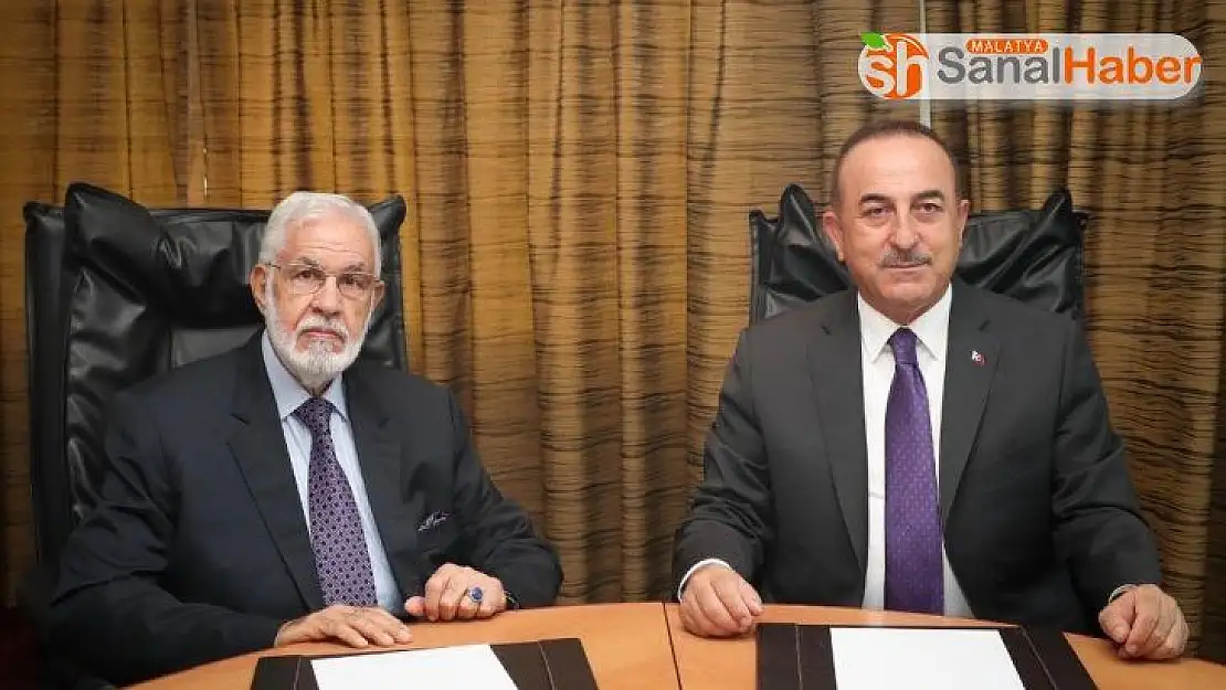 Bakan Çavuşoğlu, Libyalı mevkidaşı ile bir araya geldi
