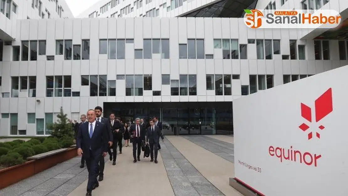 Bakan Çavuşoğlu, Trakya'da doğalgaz arayan Norveçli şirketi ziyaret etti