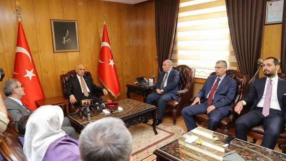 'Bakan Kirişci: ''Bu aziz millet her şeyin en iyisini hak ediyor'''