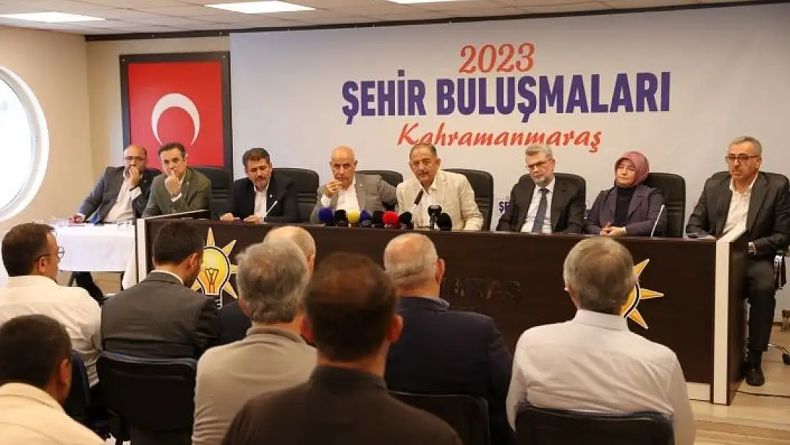 'Bakan Özhaseki: ''Orta hasarlı binaların tamamı yıkılacak'''