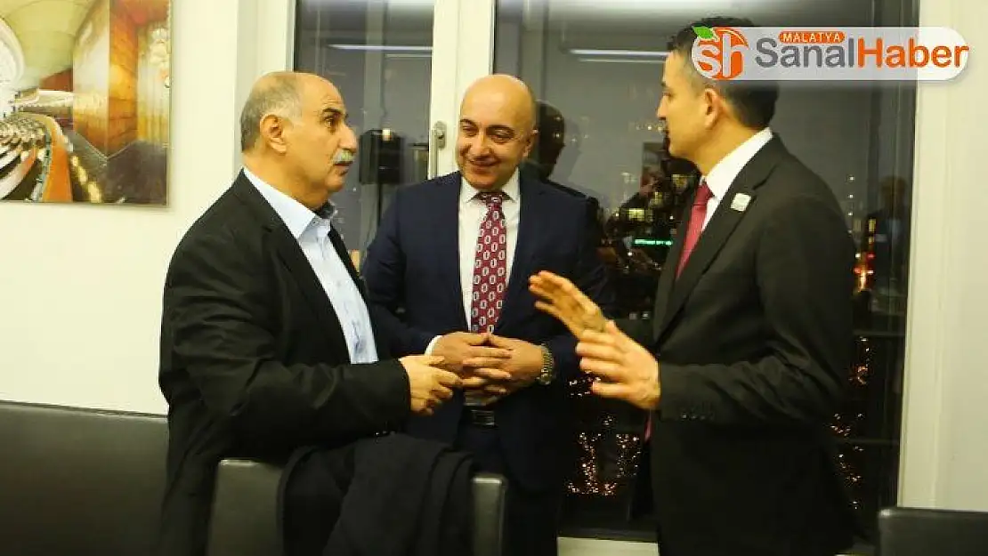 Bakan Pakdemirli, Berlin'de Türk işadamlarıyla bir araya geldi