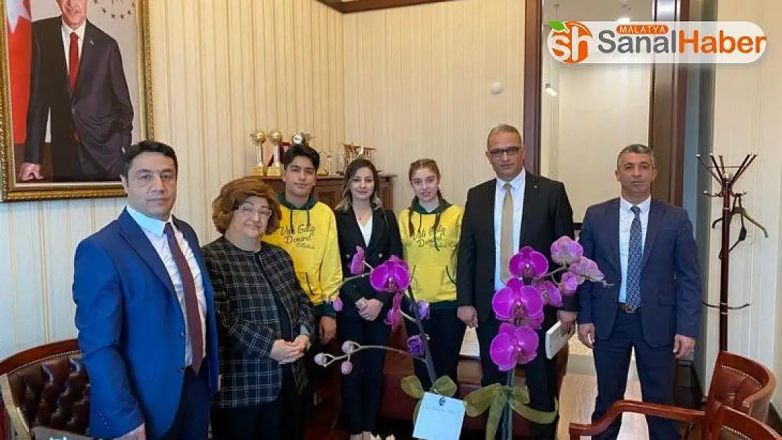 Bakan Selçuk Malatyalı öğrencileri kabul etti