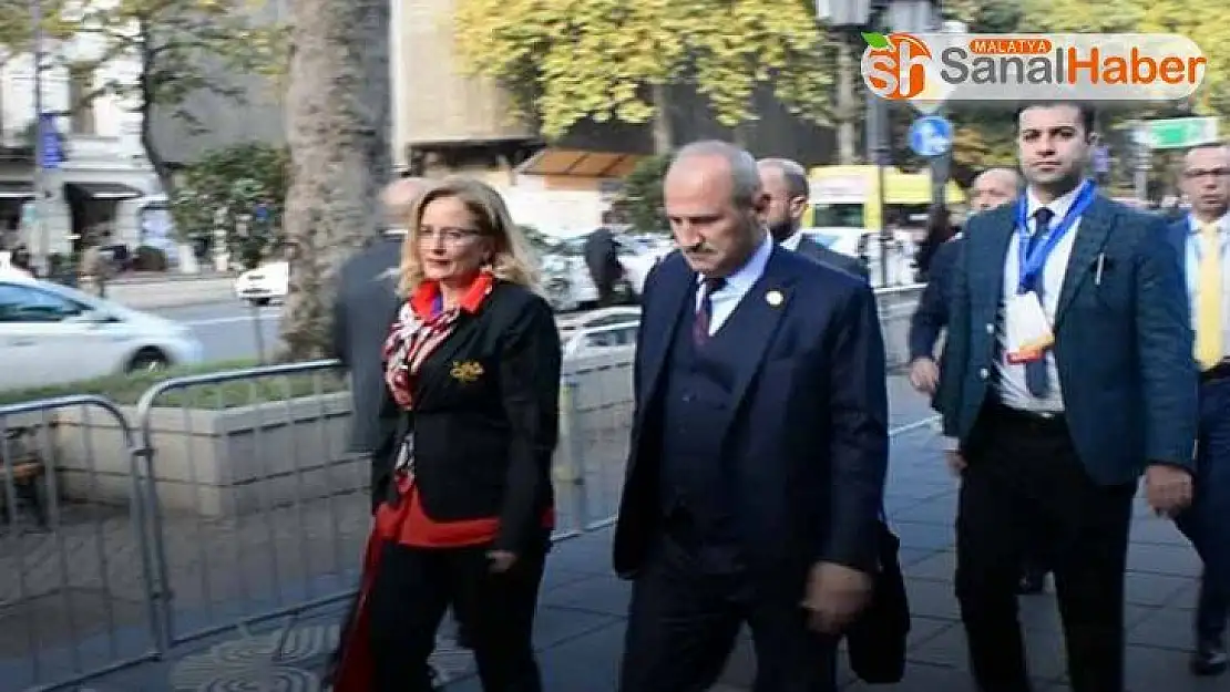 Bakan Turhan, İpekyolu Forumu'na katılmak için Tiflis'e geldi