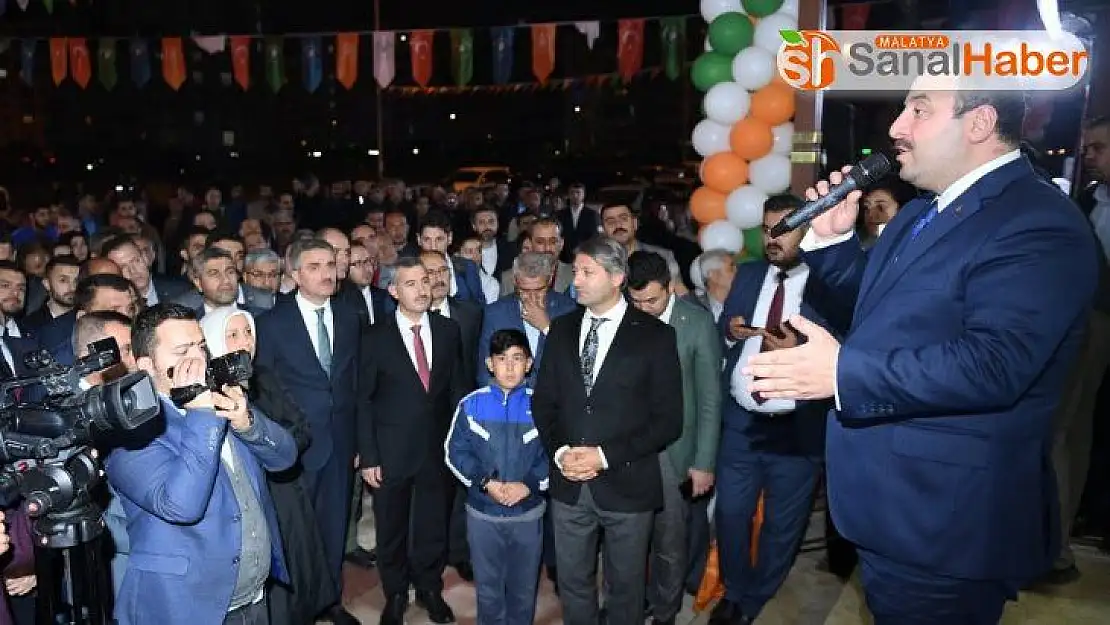 Bakan Varank, Deprem Eğitim Simülasyon Merkezi-Bilim Atölyesi'nin açılışını yaptı