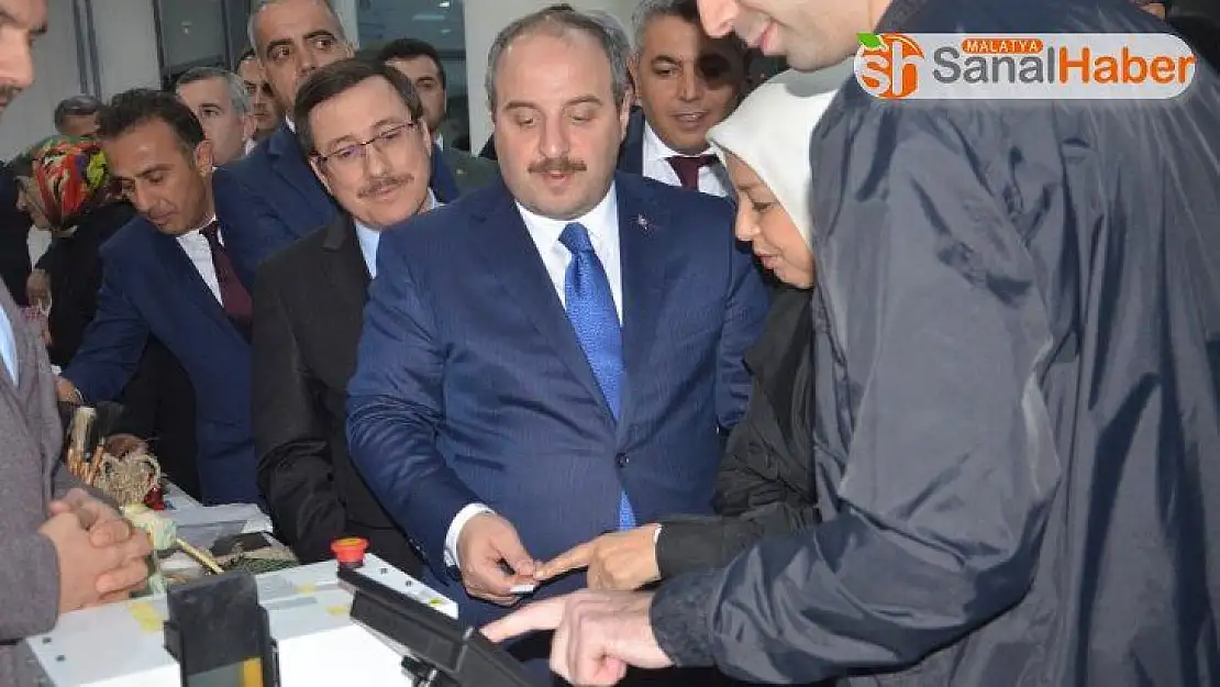 Bakan Varank Teknokent'i gezdi