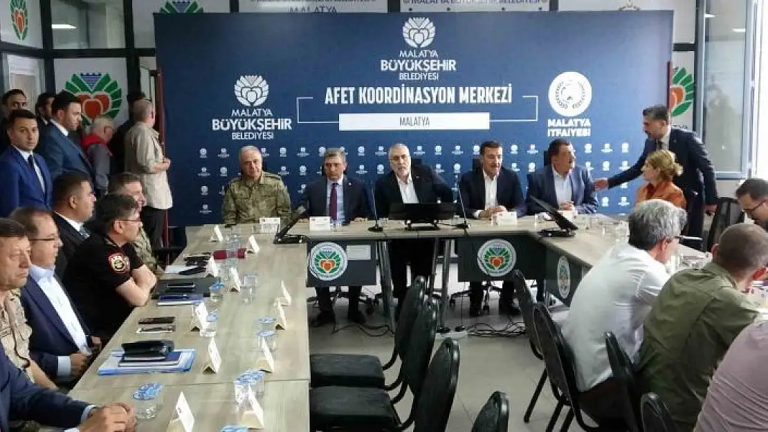 'Bakanı Işıkhan Malatya´da Afet Koordinasyon Toplantısına katıldı'