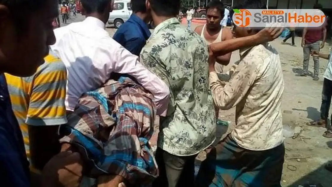 Bangladeş'te İslamiyet'e hakaret ortalığı karıştırdı
