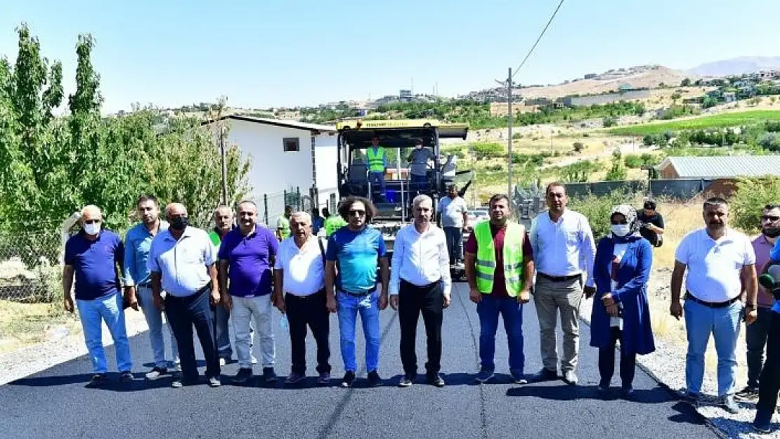 'Başkan Çınar, asfalt serimi ve imar yolu açma çalışmalarını inceledi'