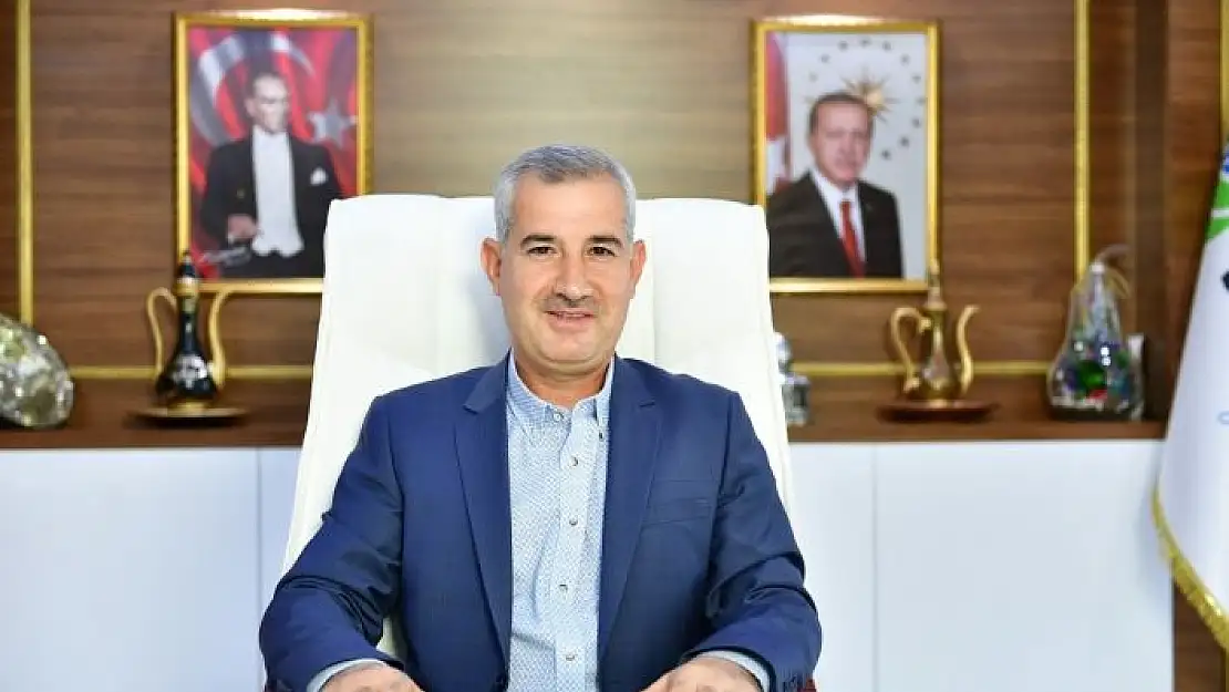 'Başkan Çınar´dan Cumhuriyet Bayramı kutlaması'