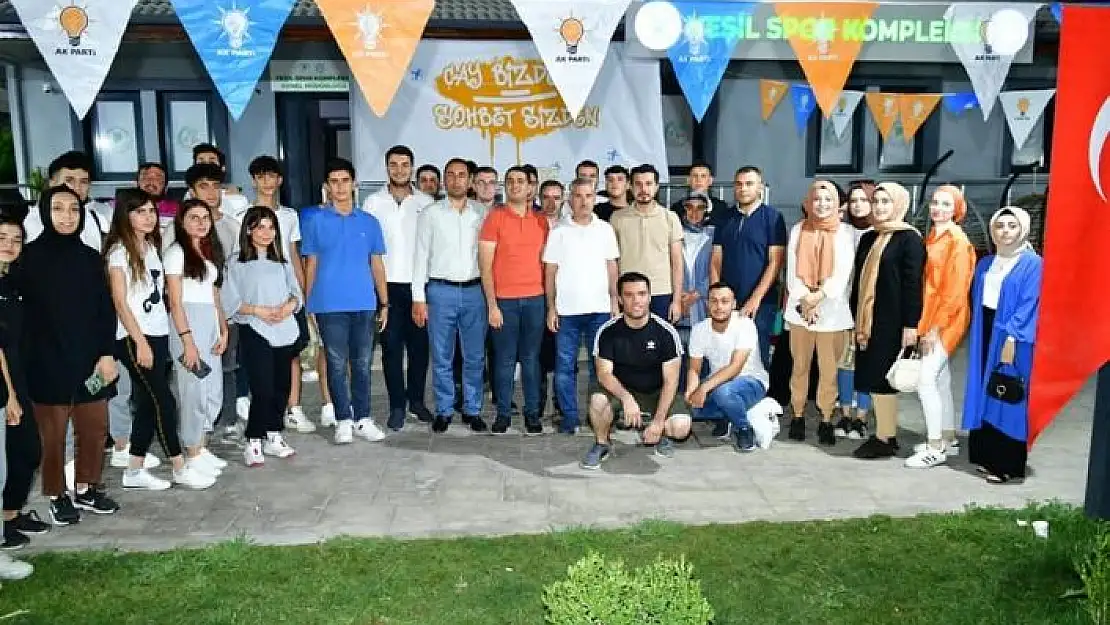 'Başkan Çınar, gençlerle bir araya geldi'