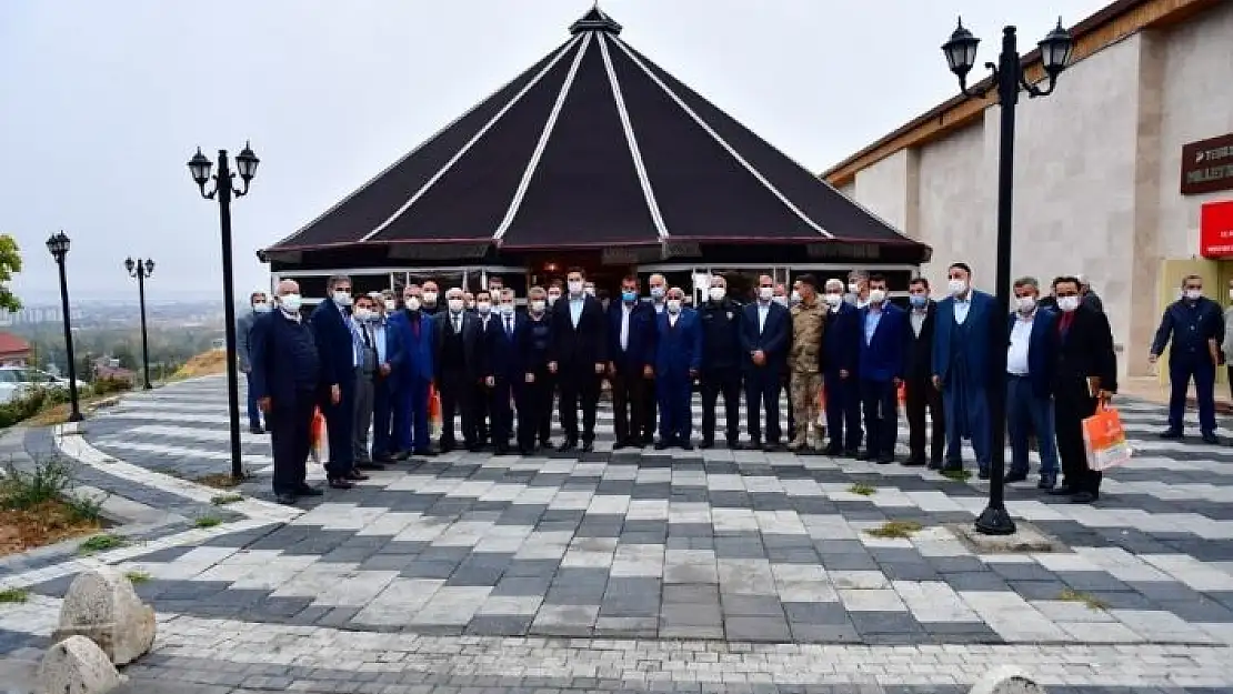 'Başkan Çınar, muhtarları oba çadırında ağırladı'