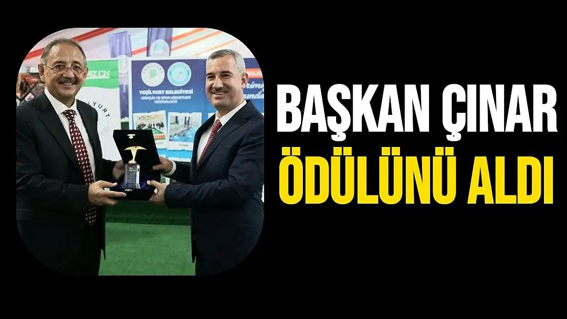 Başkan Çınar Ödülünü aldı