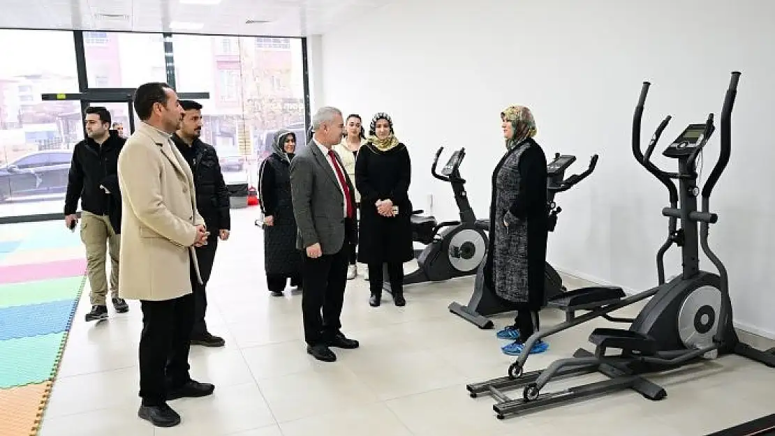 'Başkan Çınar, Yeşiltepe Aile Danışmanlık ve Spor Merkezi´ni inceledi'