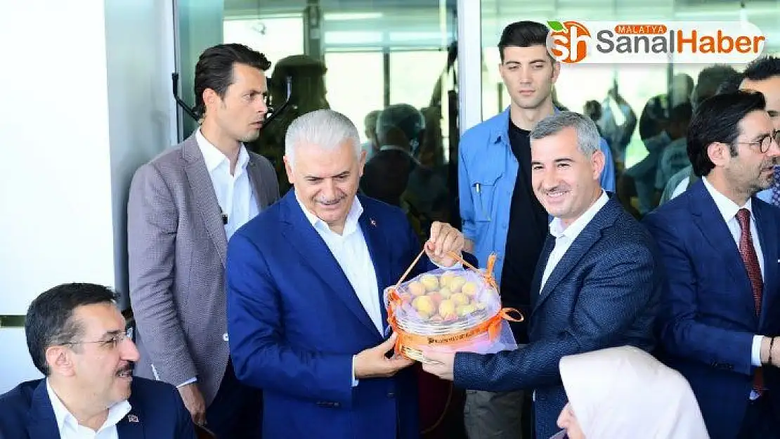 Başkan Çınar, Yıldırım'ın onuruna yemek verdi