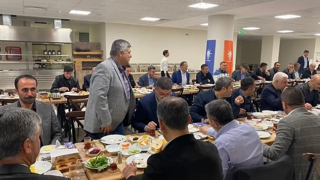 'Başkan Dağtekin sahurda gazetecilerle bir araya geldi'