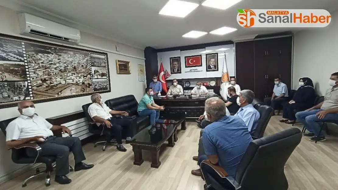Başkan Dağtekin tütüncü esnafıyla bir araya geldi