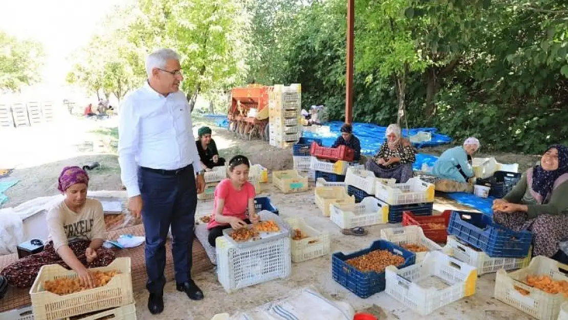 'Başkan Güder´den mevsimlik işçilere bayram ziyareti'