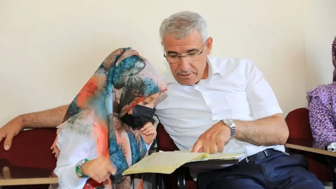 'Başkan Güder, Kur´an kursu öğrencileri ile birlikte derse katıldı'