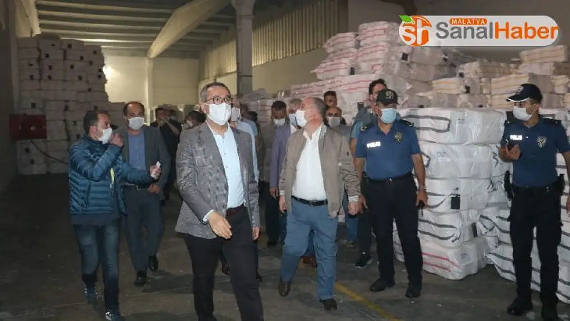 Başkan Güngör: 'Fabrika yangınını kısa sürede söndüreceğiz'