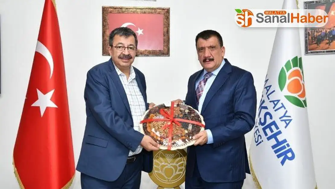 Başkan Gürkan: 'Hayati İnanç, Türk Edebiyatı açısından önemli bir şahsiyettir'