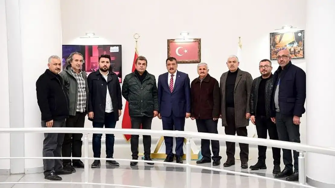 'Başkan Gürkan, Ağaç Sanatkârları Odası Yönetim Kurulu Üyelerini kabul etti'