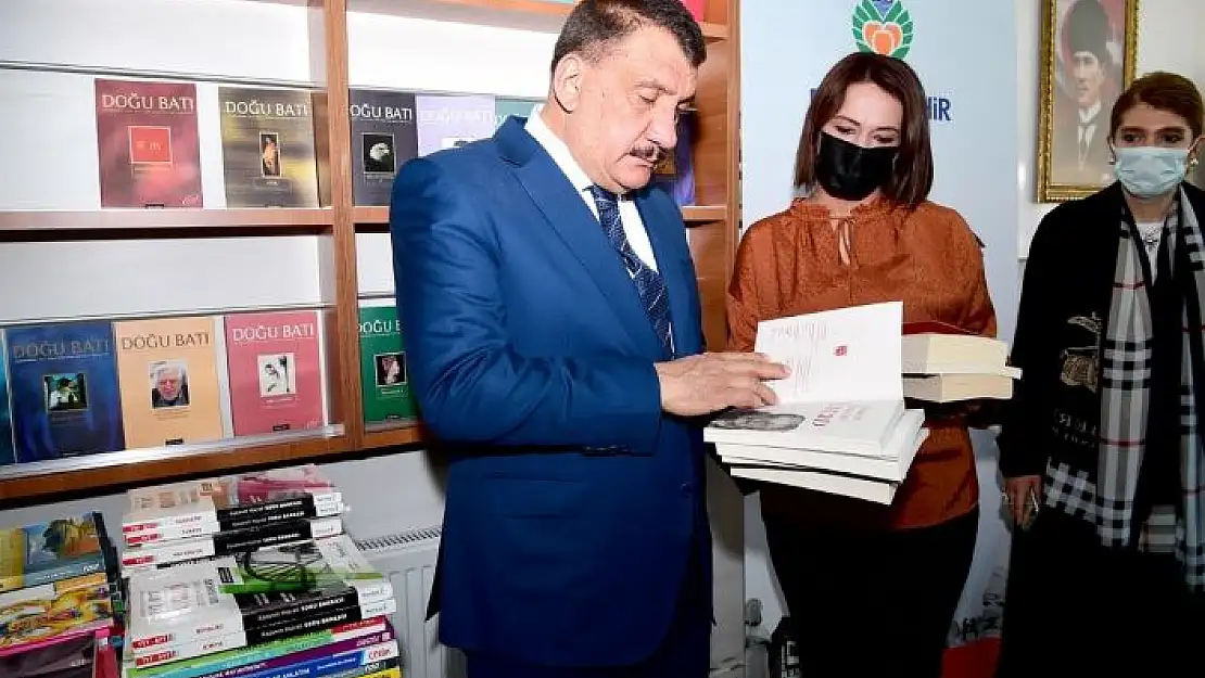'Başkan Gürkan, üniversite öğrencileri için çağrı hattı'