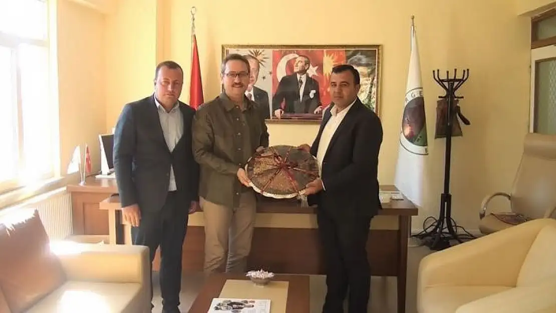 'Başkan Kartoğlu´ndan Pütürge´ye tam not'