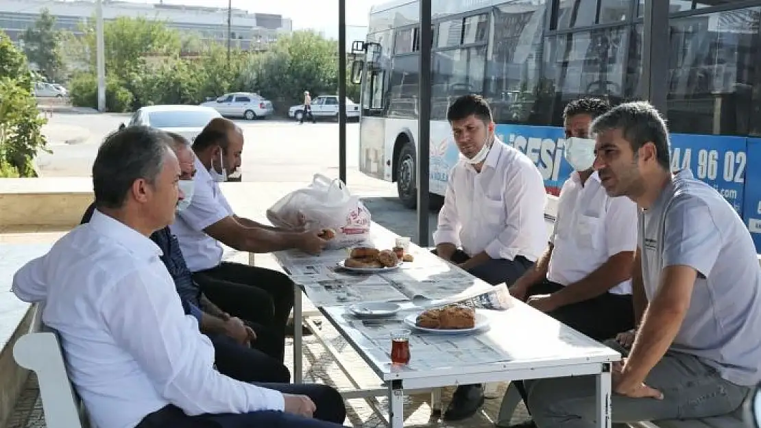 'Başkan Kılınç, otobüs şoförleriyle bir araya geldi'