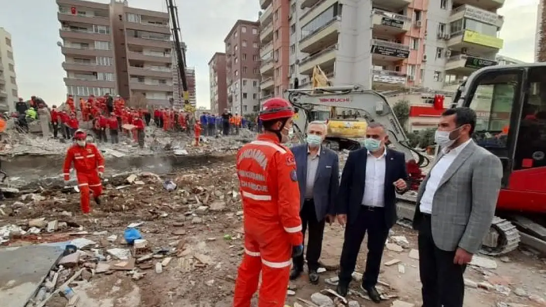 'Başkan Şerifoğulları: ''Elazığ olarak tüm gücümüzle İzmirli kardeşlerimizin yanındayız'''