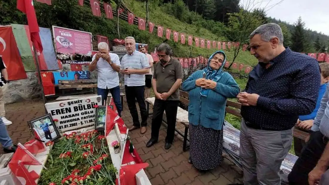 'Başkan Yıldırım´dan şehit Eren Bülbül´ün kabrine ziyaret'