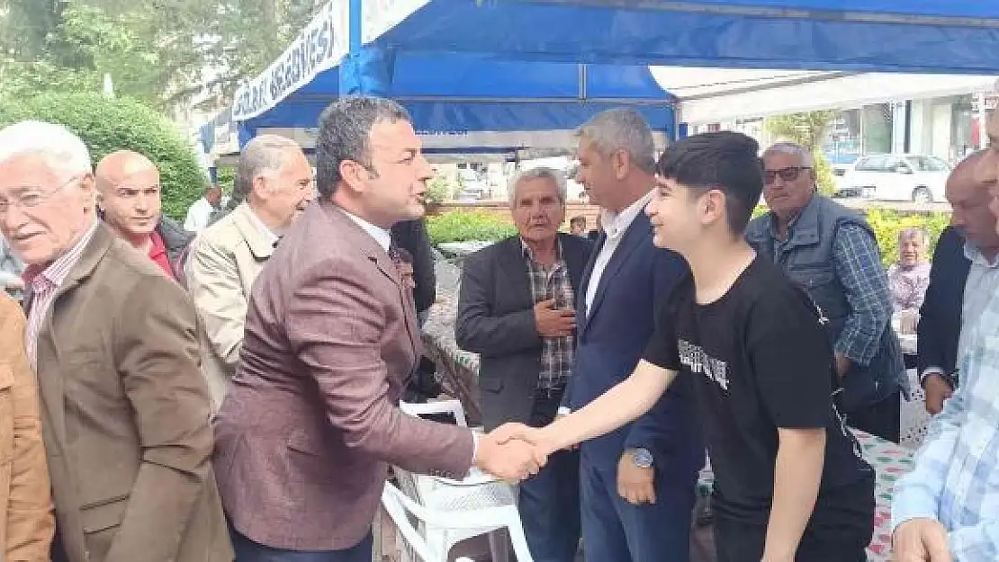 'Başkan Yıldırım vatandaşlarla bayramlaştı'