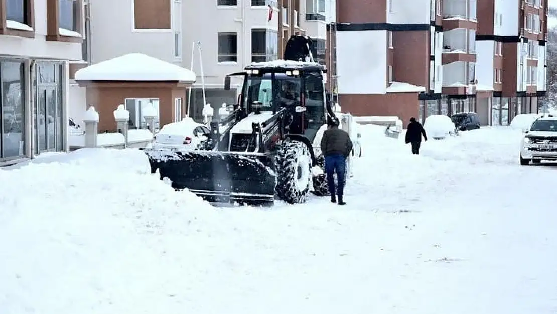 'Başkan Zelyurt, kar çalışmalarını denetledi'