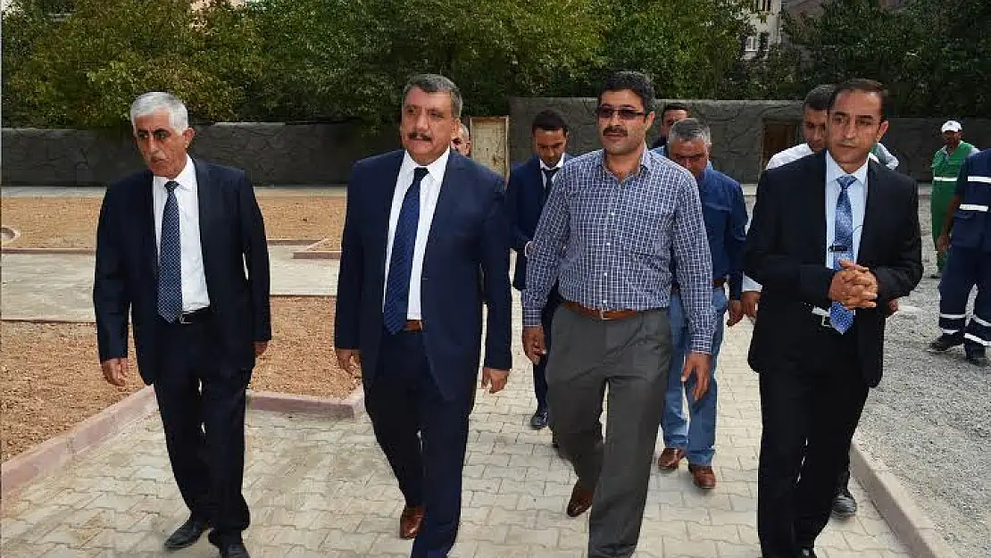 BAŞHARIK MAHALLESİ YENİ BİR PARKA KAVUŞUYOR