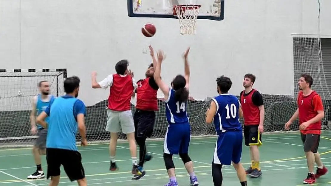 'Basketbol şampiyonasında Tıp Fakültesi birinci'