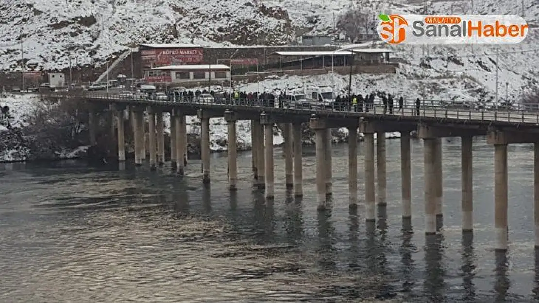 Batan teknede kaybolan şahsı arama çalışmaları başladı