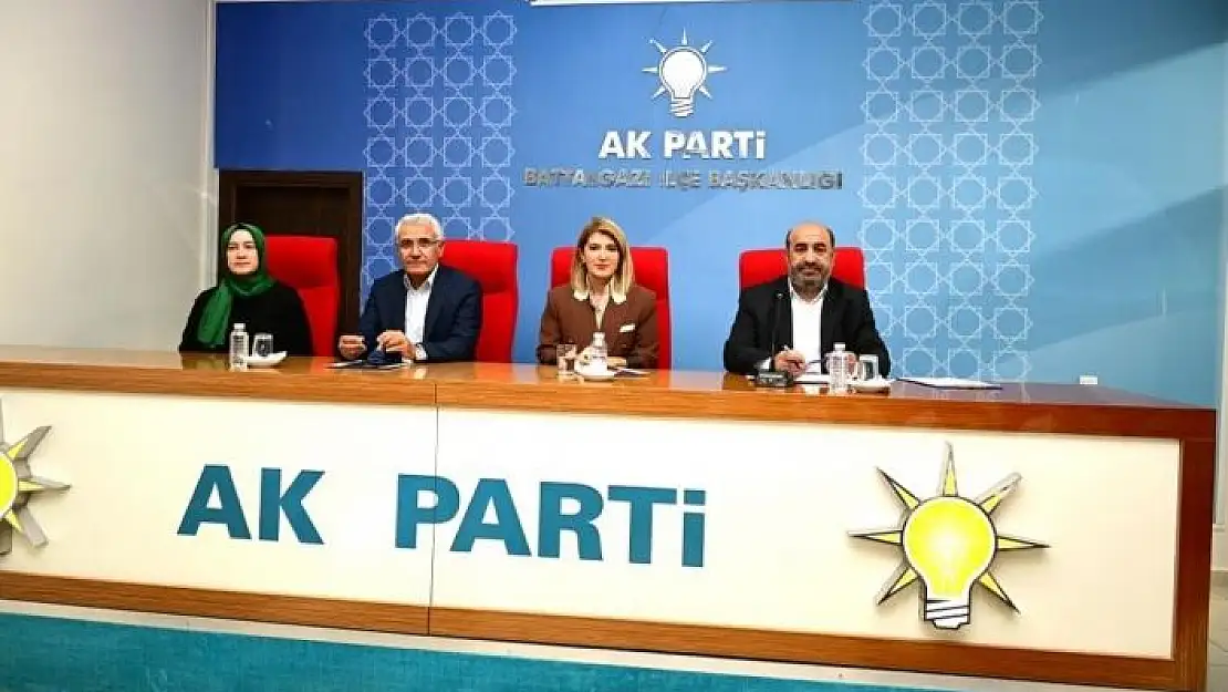 'Battalgazi AK Parti mahalle başkanları ile toplantı yapıldı'