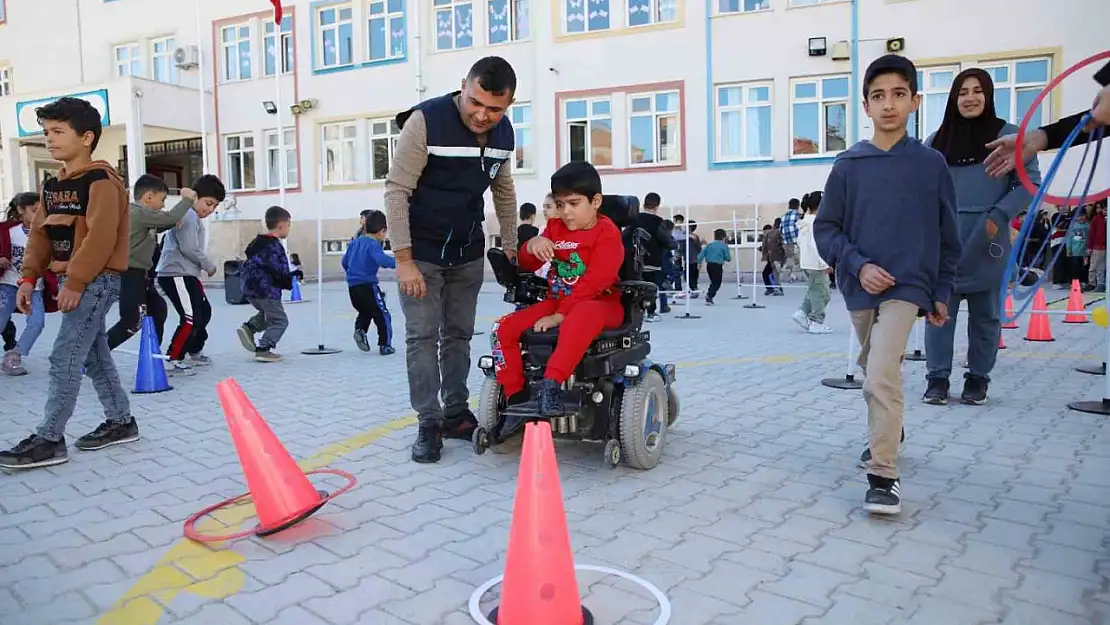 Battalgazi'deki çocuk şenliğine yoğun ilgi